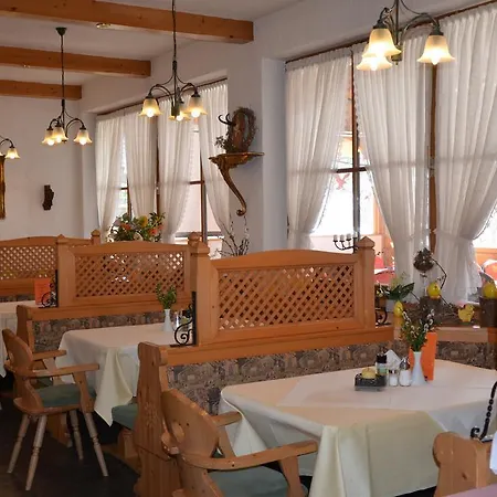 酒店 Gasthaus Hubertus 施莱兴